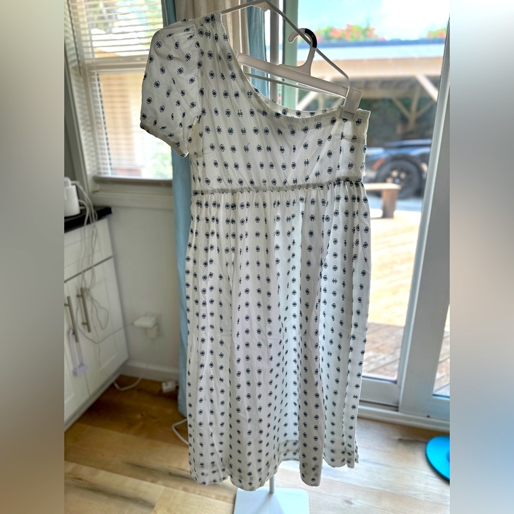 Hatch Elle white and blue embroidered one sleeve dress. Size 2